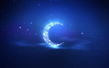 Ramadan-Kareem-blue-ornament-crescent-stars-sky-rays-bandar-rafah.com_