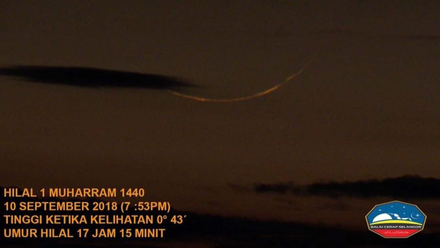 Photo of the thin crescent moon (hilaal) of 1 Muharram 1440 AH obtained from Selangor, Malaysia on the evening of Monday, 10 September 2018.