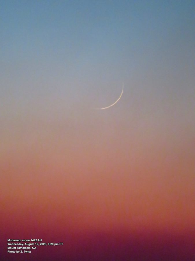 Foto bulan sabit 1 Muharram 1442 H yang terlihat pada hari Rabu, 19 Agustus 2020 dari Kalifornia, AS. (Z Twist)