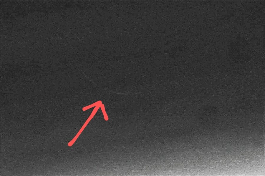 Foto bulan sabit (hilal) 1 Dzulqaidah 1443 H dari Mataram, NTB, Indonesia pada petang hari Selasa, 31 Mei 2022. (BMKG - Foto yang sama setelah diproses ulang agar terlihat lebih jelas hilalnya)
