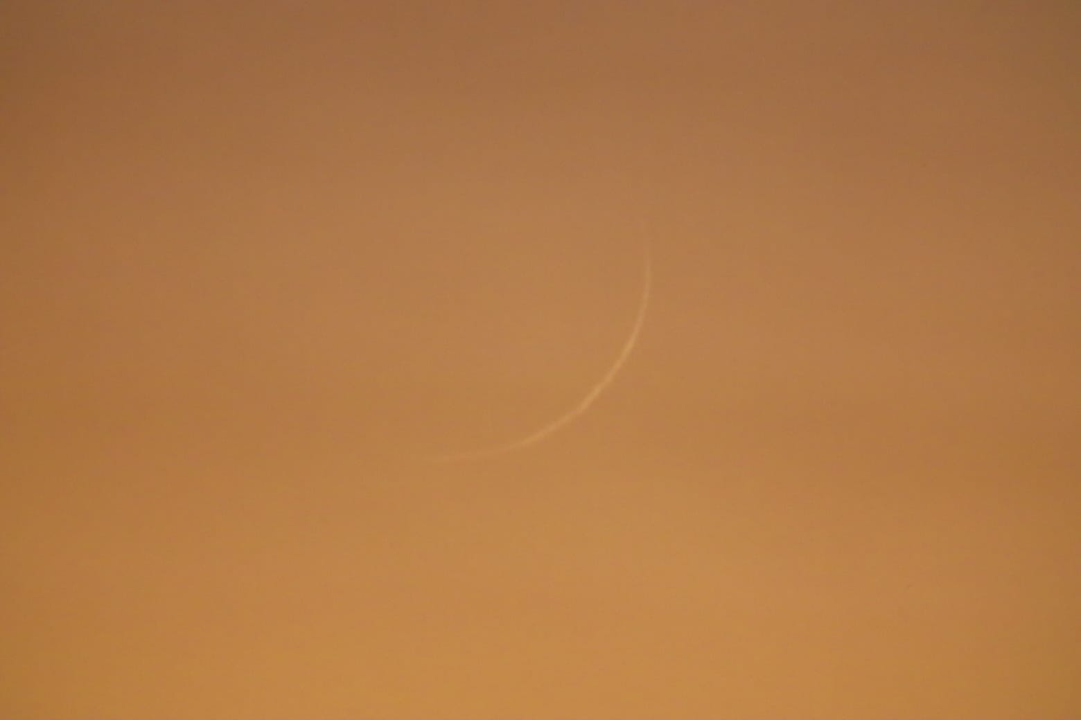 Crescent moon photo of 1 Rabi' al-Awwal 1444 AH from San Diego, California, USA on Monday evening, 26 Sep 2022 (Central Hilal Committee).