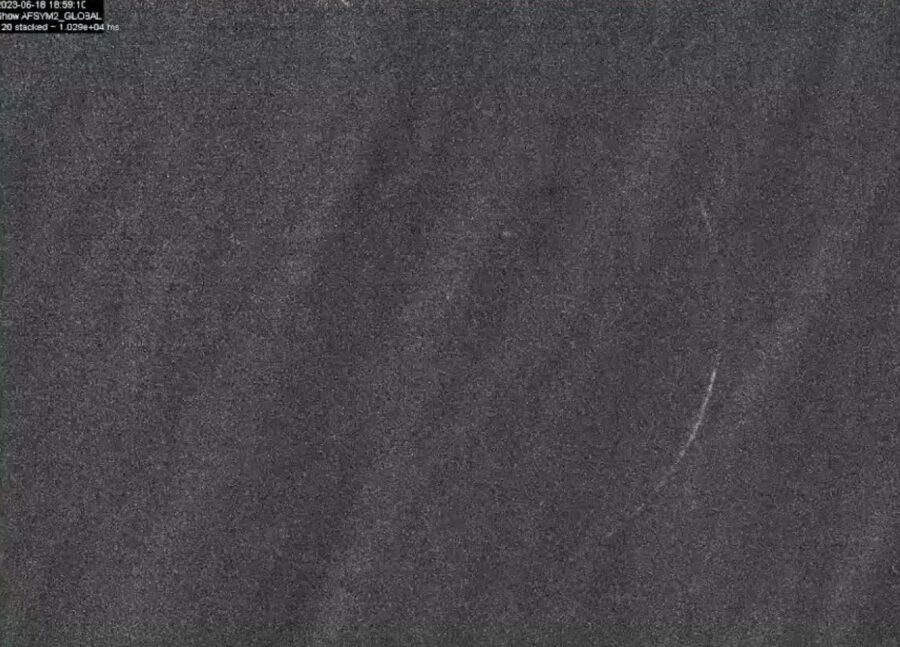 Citra hilal 1 Dzulhijah 1444 H dari Basrah, Irak yg diperoleh melalui kamera CCD pada petang hari Ahad, 18 Juni 2023.