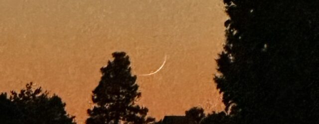 Crescent moon photo from California, USA taken on Saturday evening, 6 July 2024 CE (Kasam Ali).